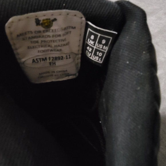 Dr. Martens Camber Boots - Picture 3 of 5